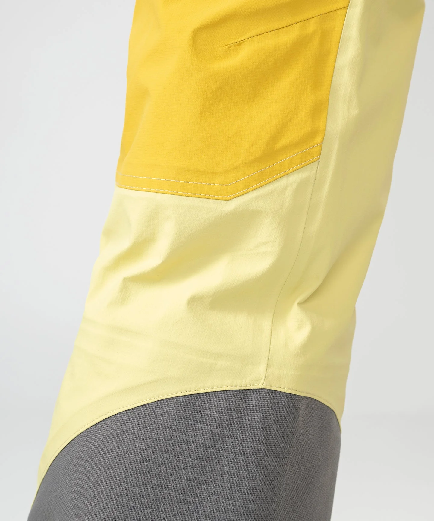 Scarlett 3L Shell Bib Pant - Image 12